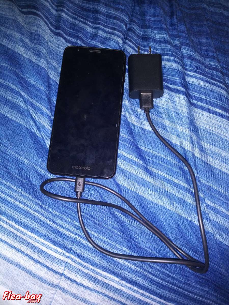 Motorola Moto E6 Straight Talk Smartphone