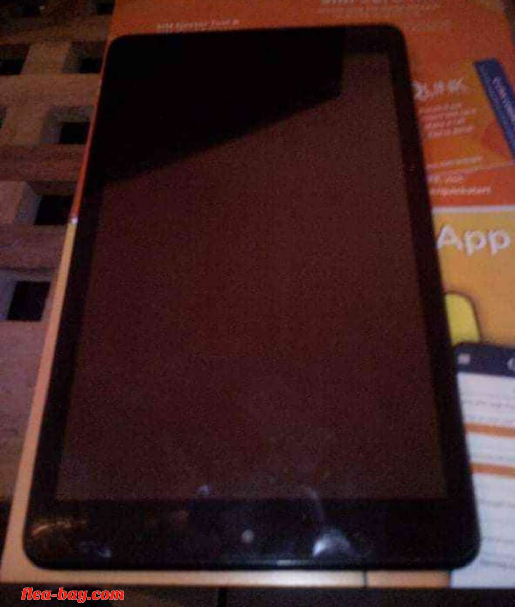 10 inch tablet Tab 8 with 1yr unlimited wifi & data