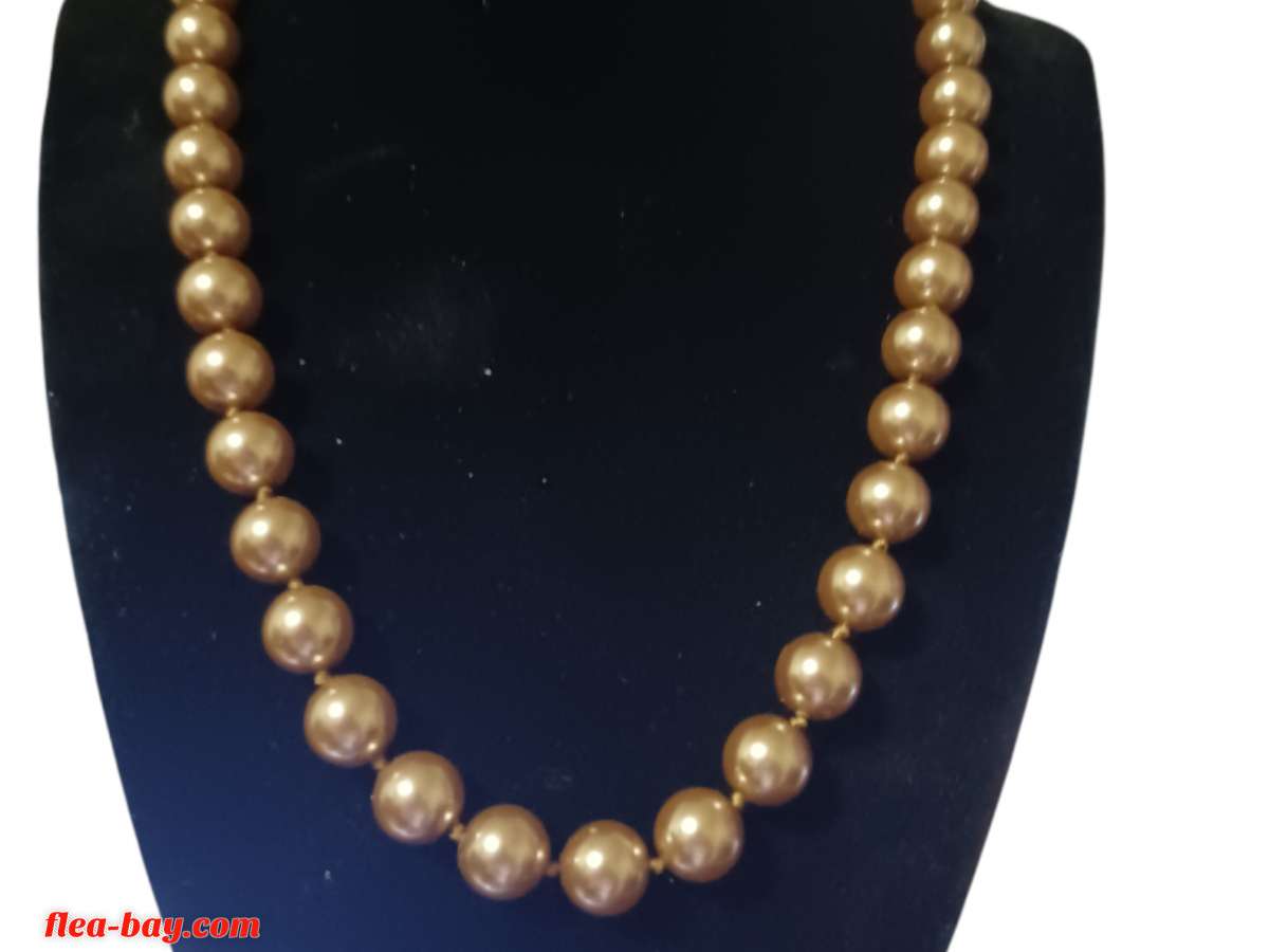 Light brown jewelry set