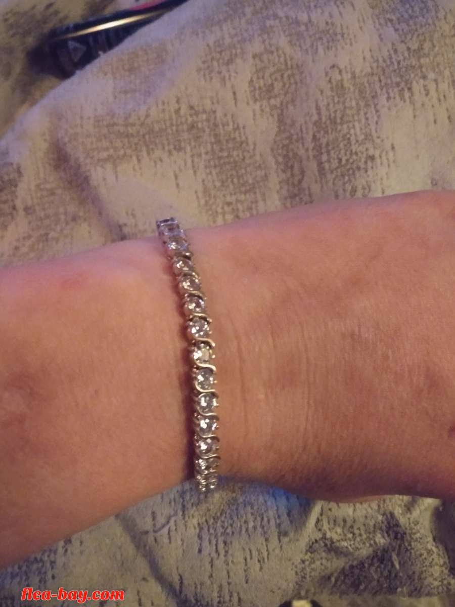 14 ck white gold 2.16 diamond tennis bracelet