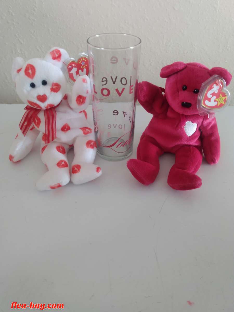 Valentine's beanie babys with flower vase