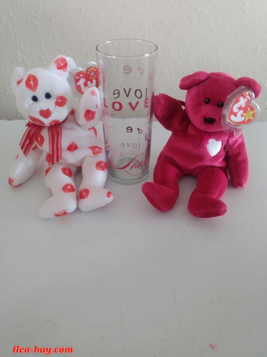Valentine's beanie babys with flower vase