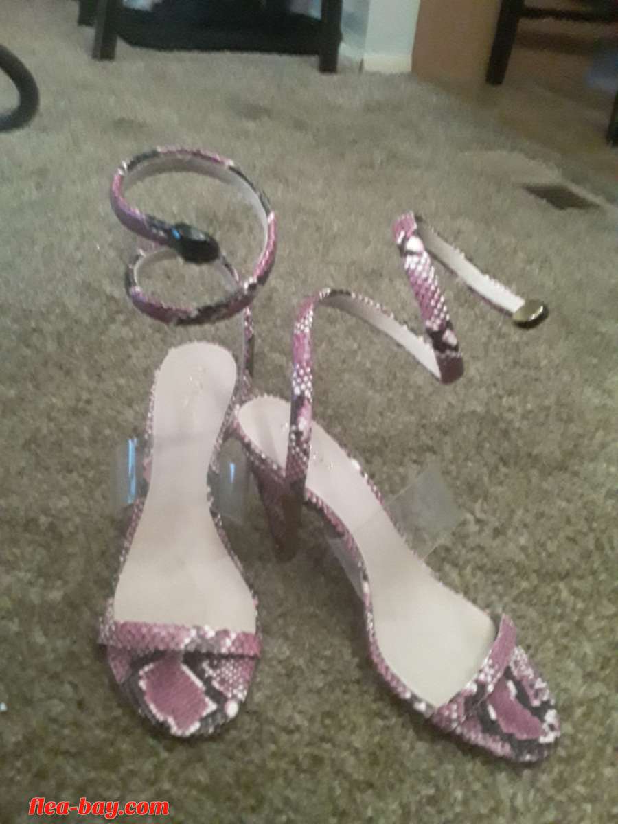 womans sandals Cecelia NewYork