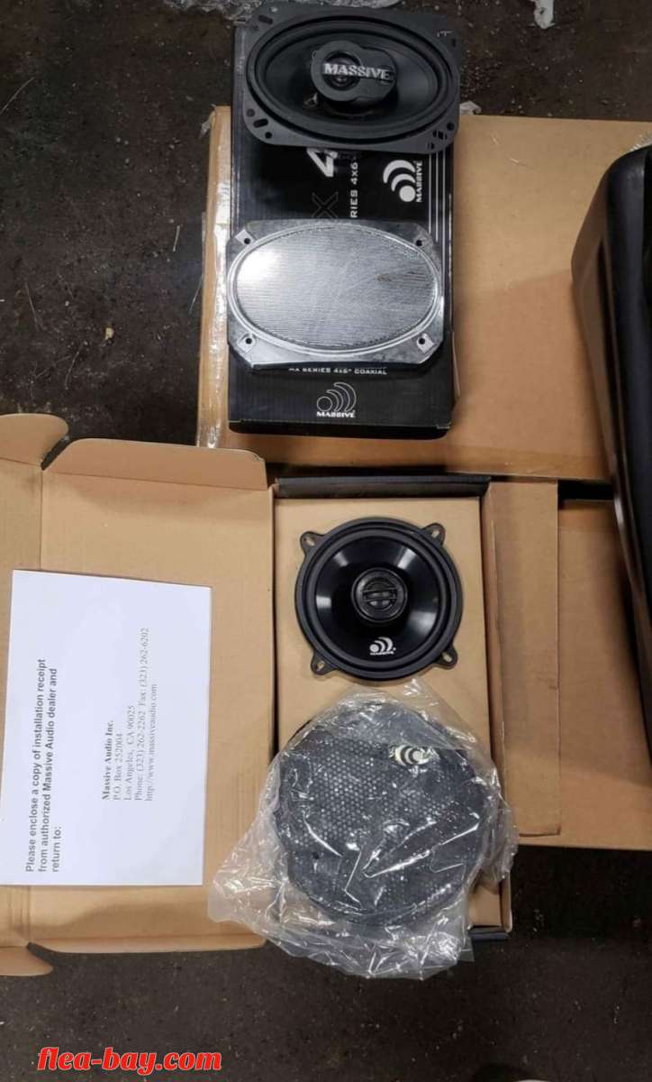 Harley Davidson fiberglass touring pack