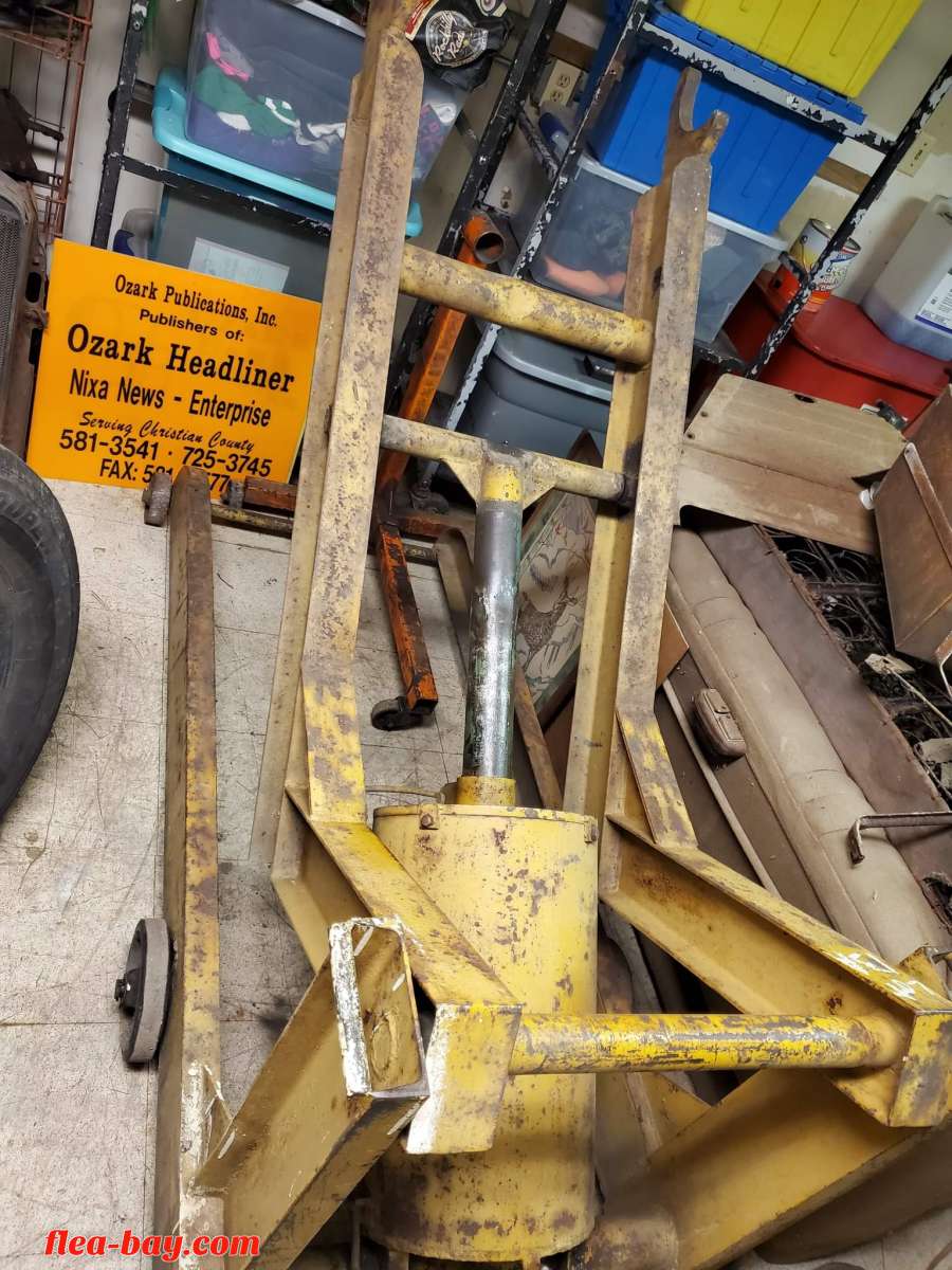 Auto Air Lift Axle Jack