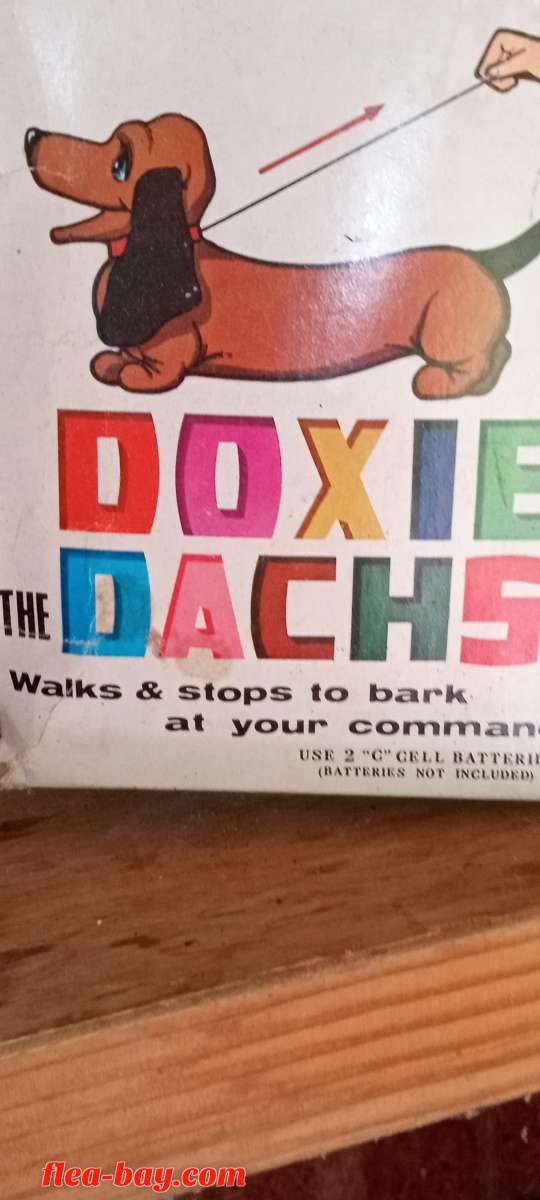 barks walks voice control command comes with batteries unope