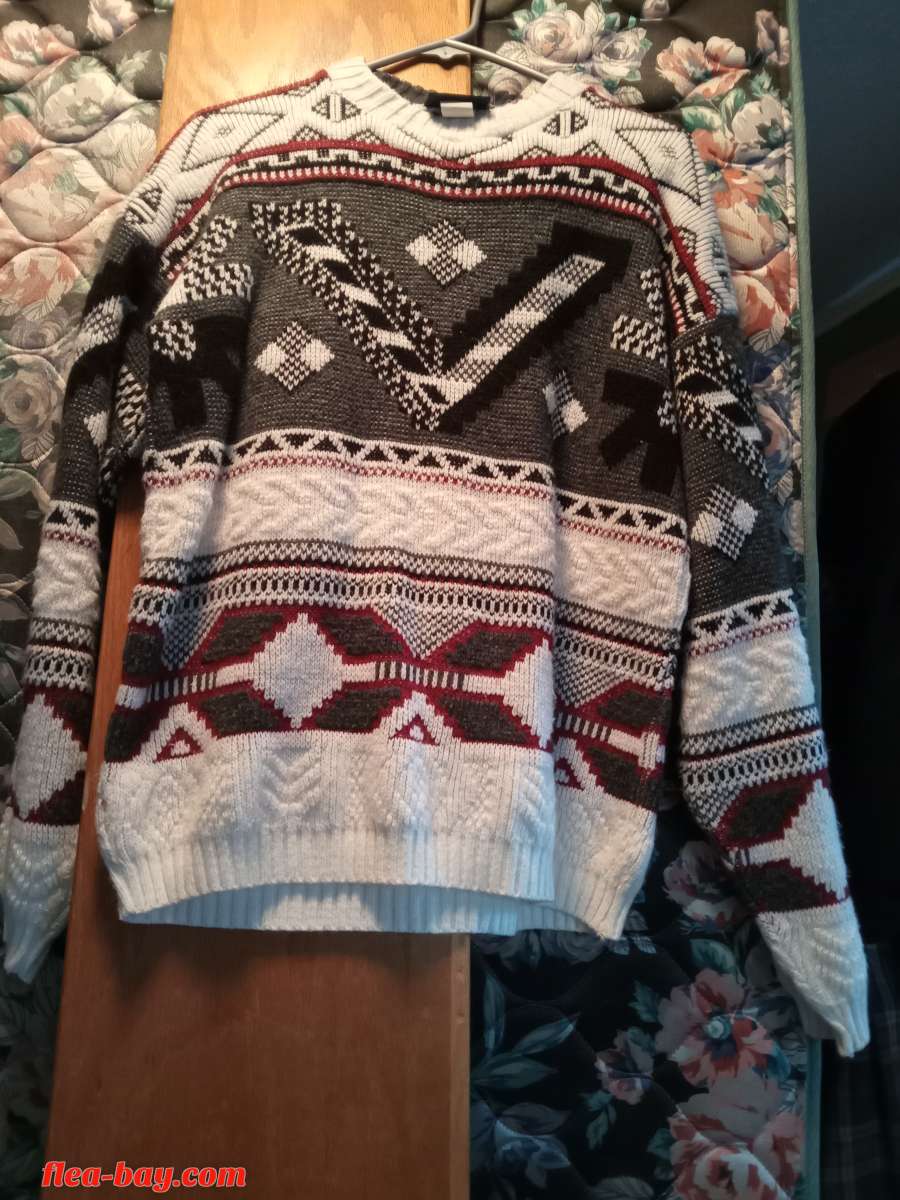 Apparatus (Men's Casual Long Sleeve Sweater)