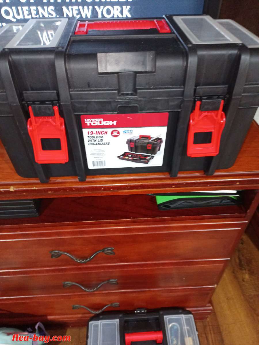 19" hyper tough tool box