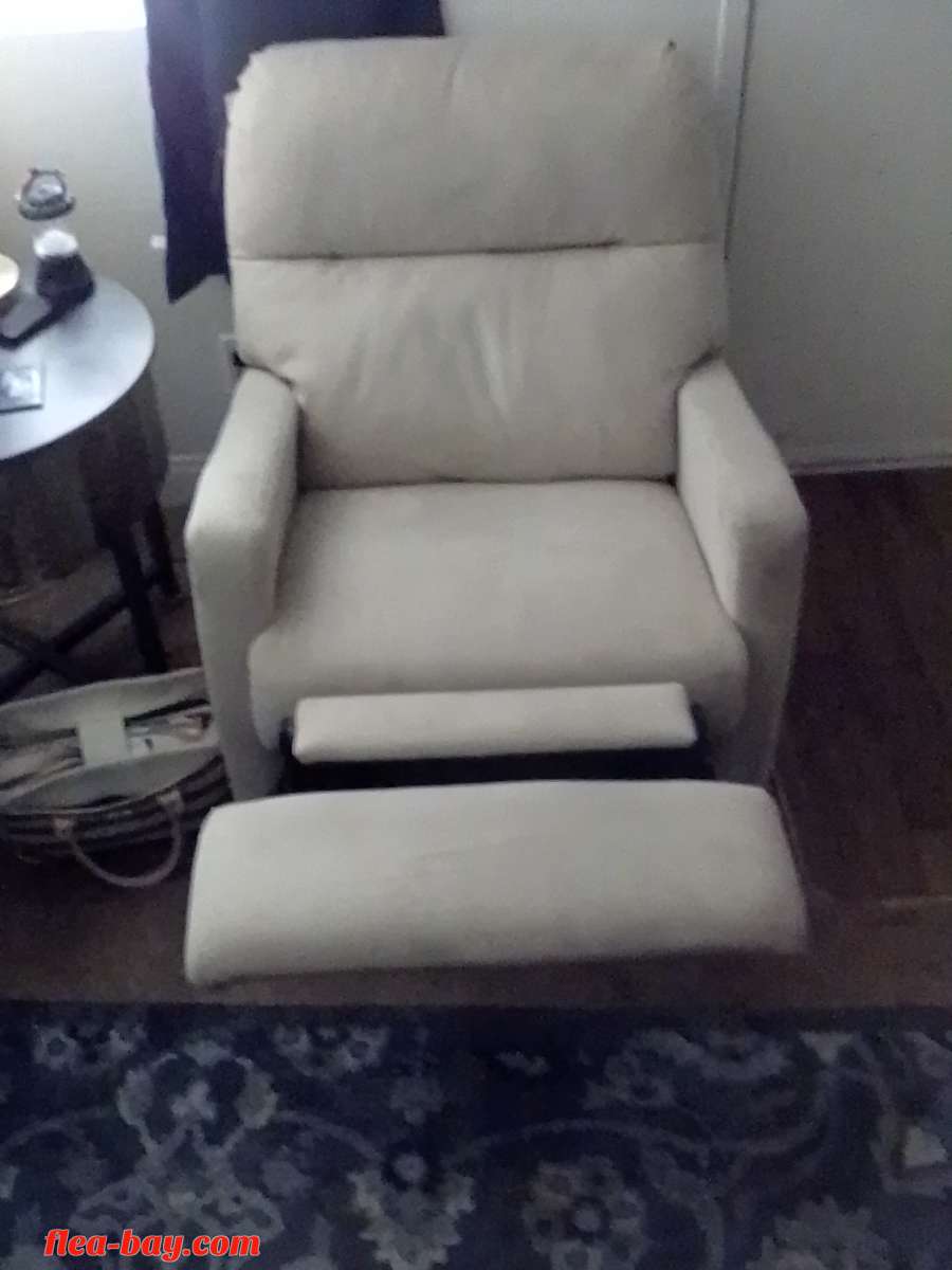 Recliner Chair