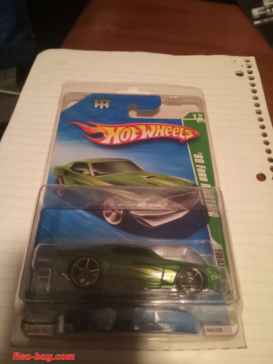 Hot Wheels Treasure Hunt 69 Ford Mustang