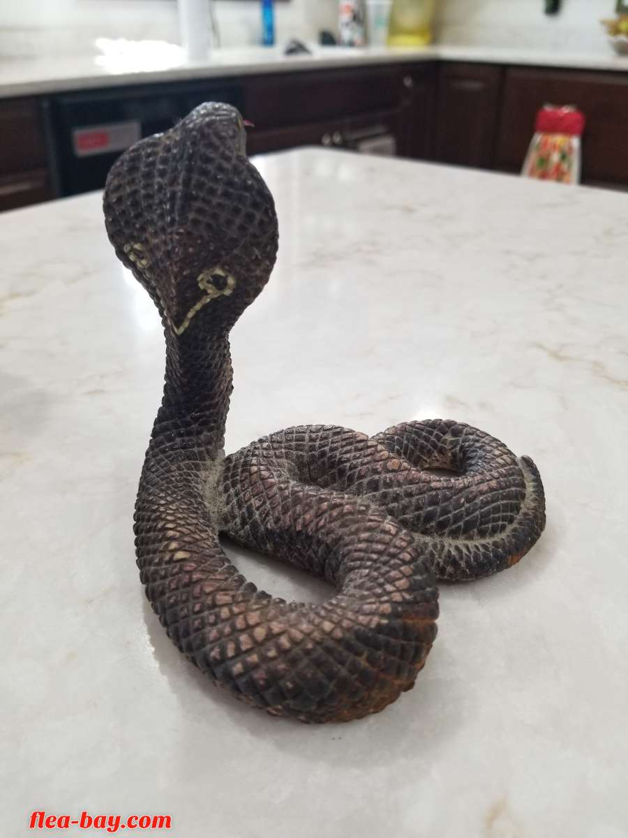 Vintage Cobra Figure Hard Rubber Plastic Toy Snakes