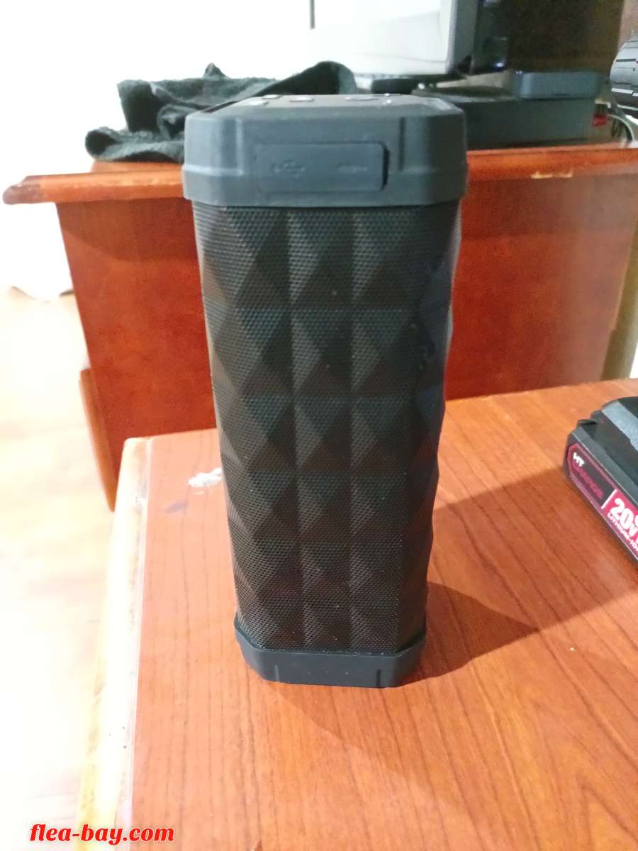 wireless Bluetooth speaker