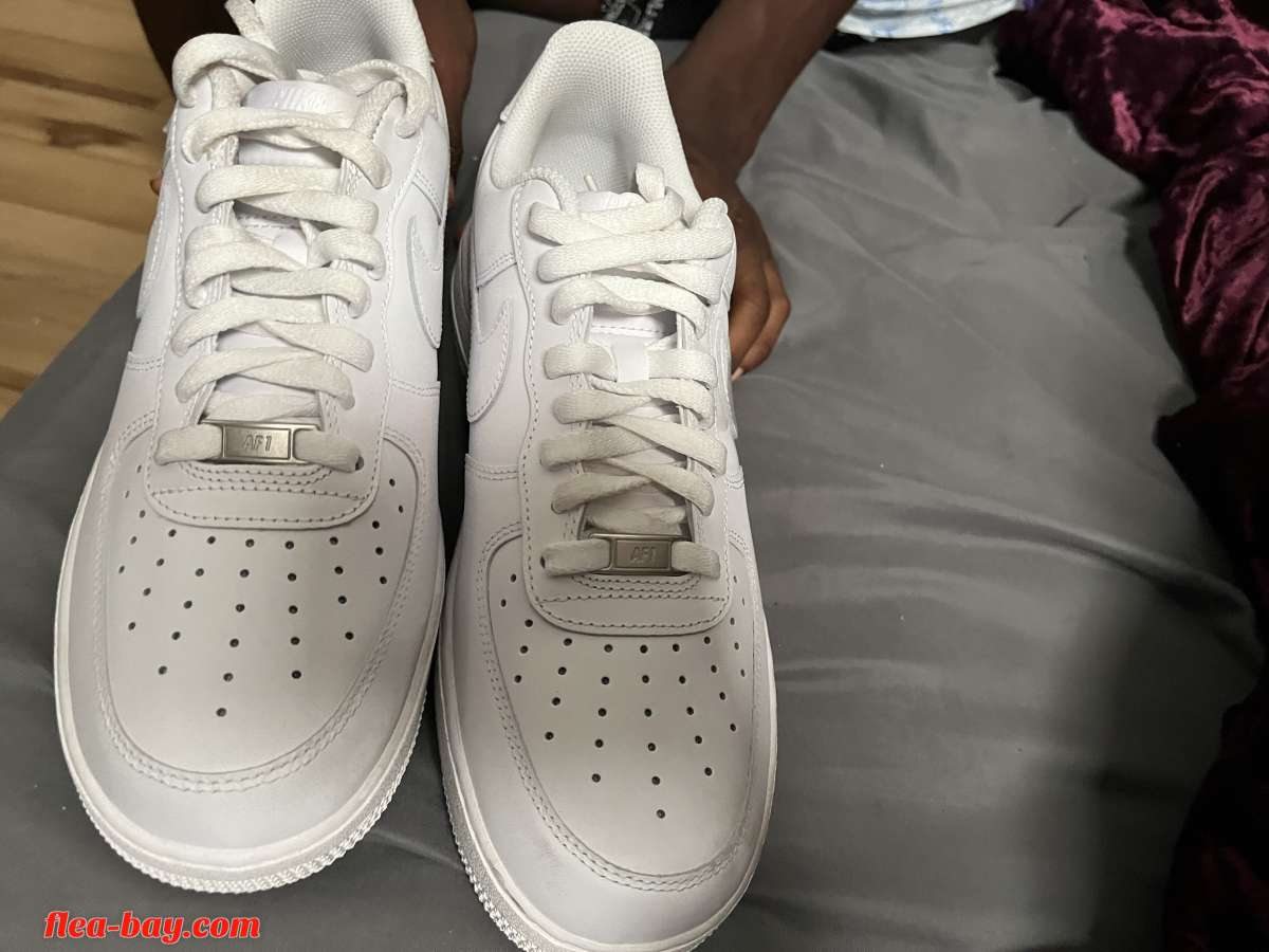 Name brand shoes and handbag