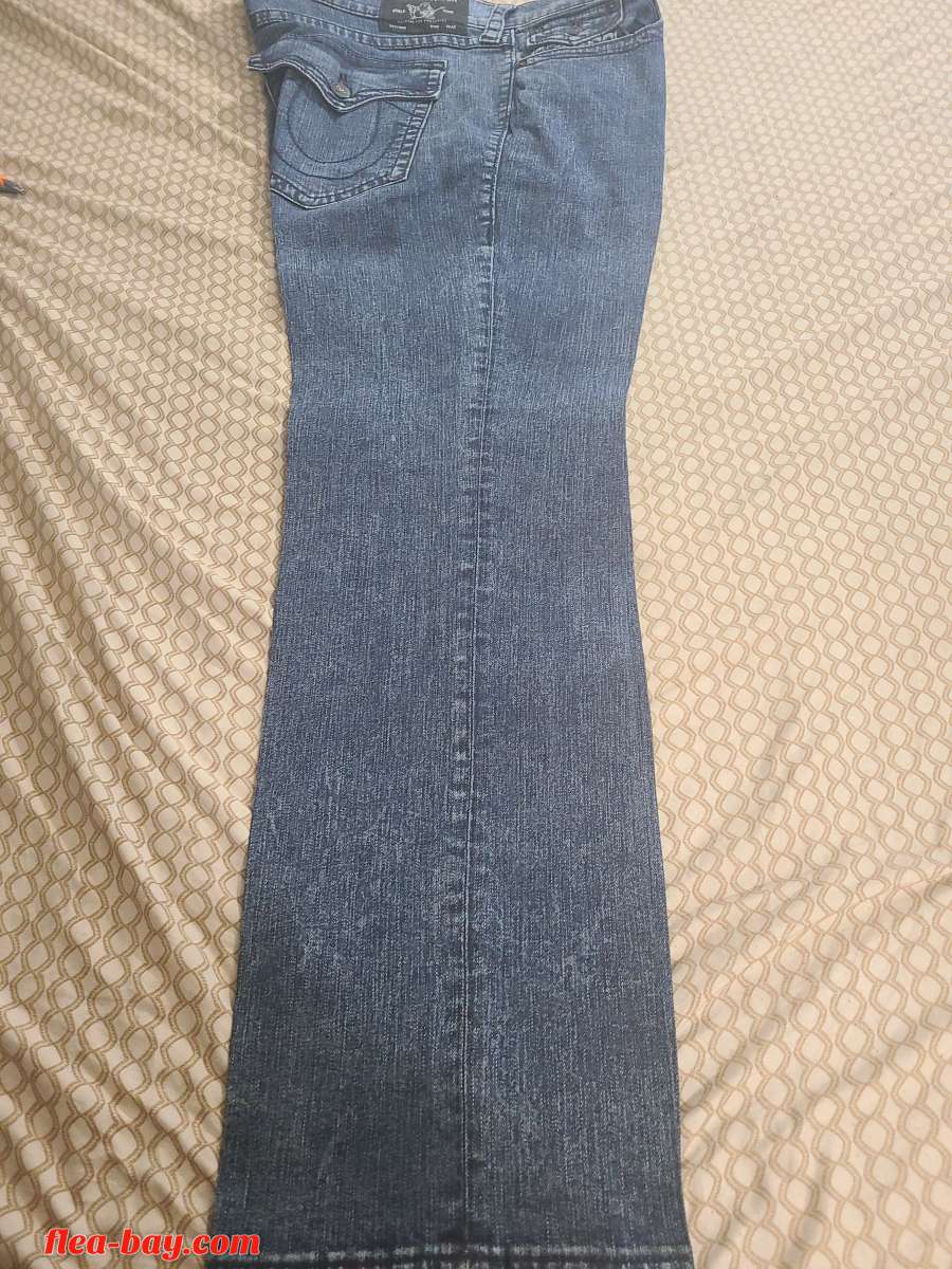 GENUINE TRUE RELIGION JEANS