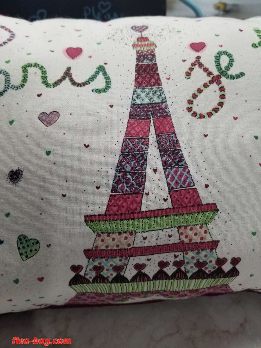 Throw Pillow Paris Je Taime 20" Long  x 13" Tall