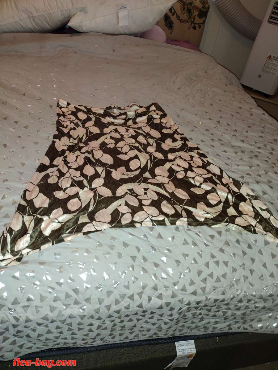 short skirt fall print  NWOT