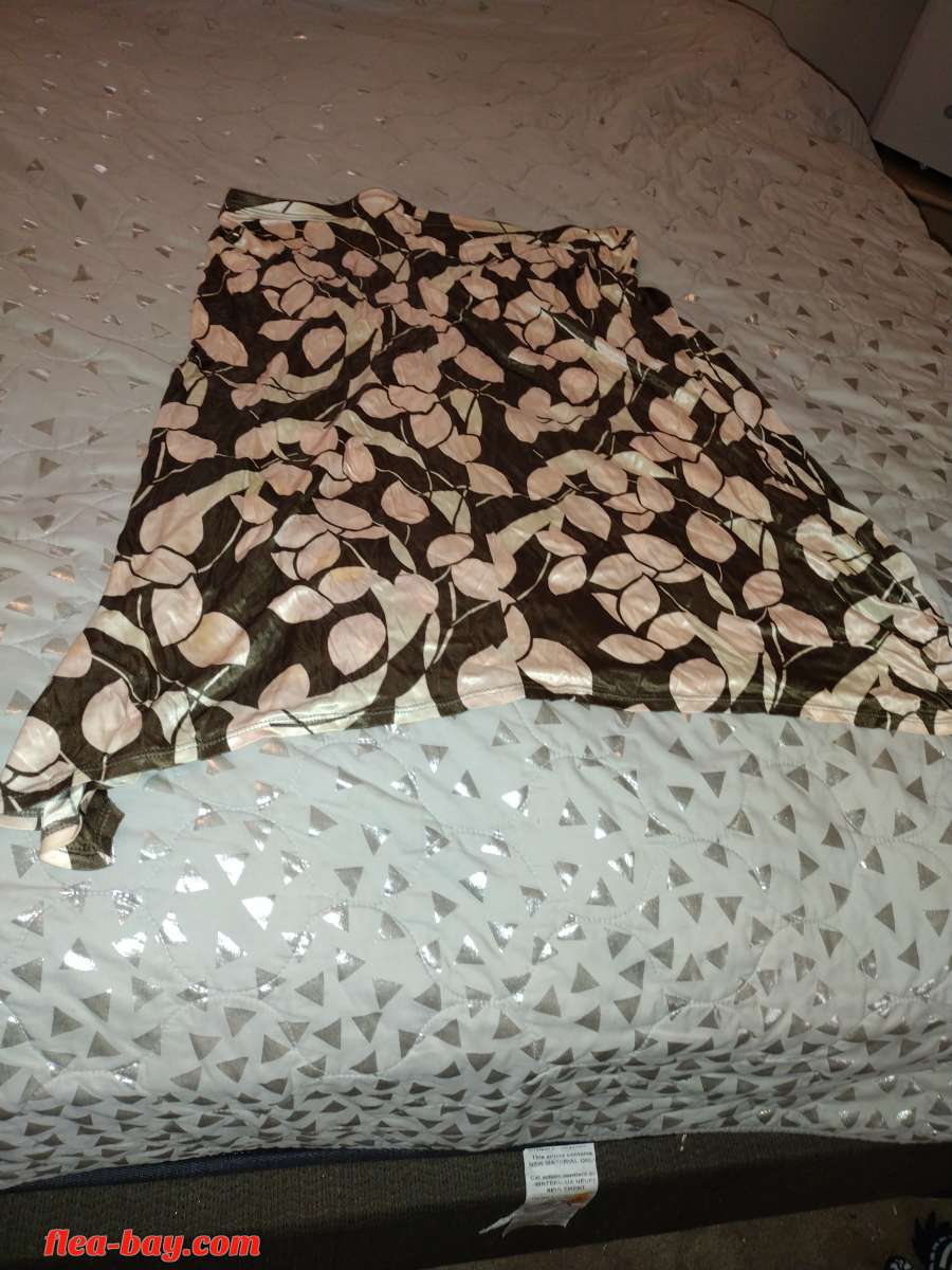 short skirt fall print  NWOT