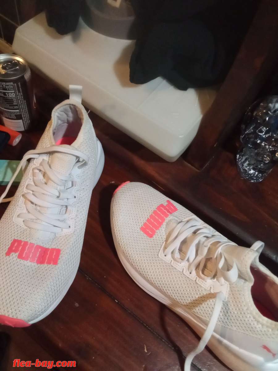 women's puma tennis shoes size 8.5