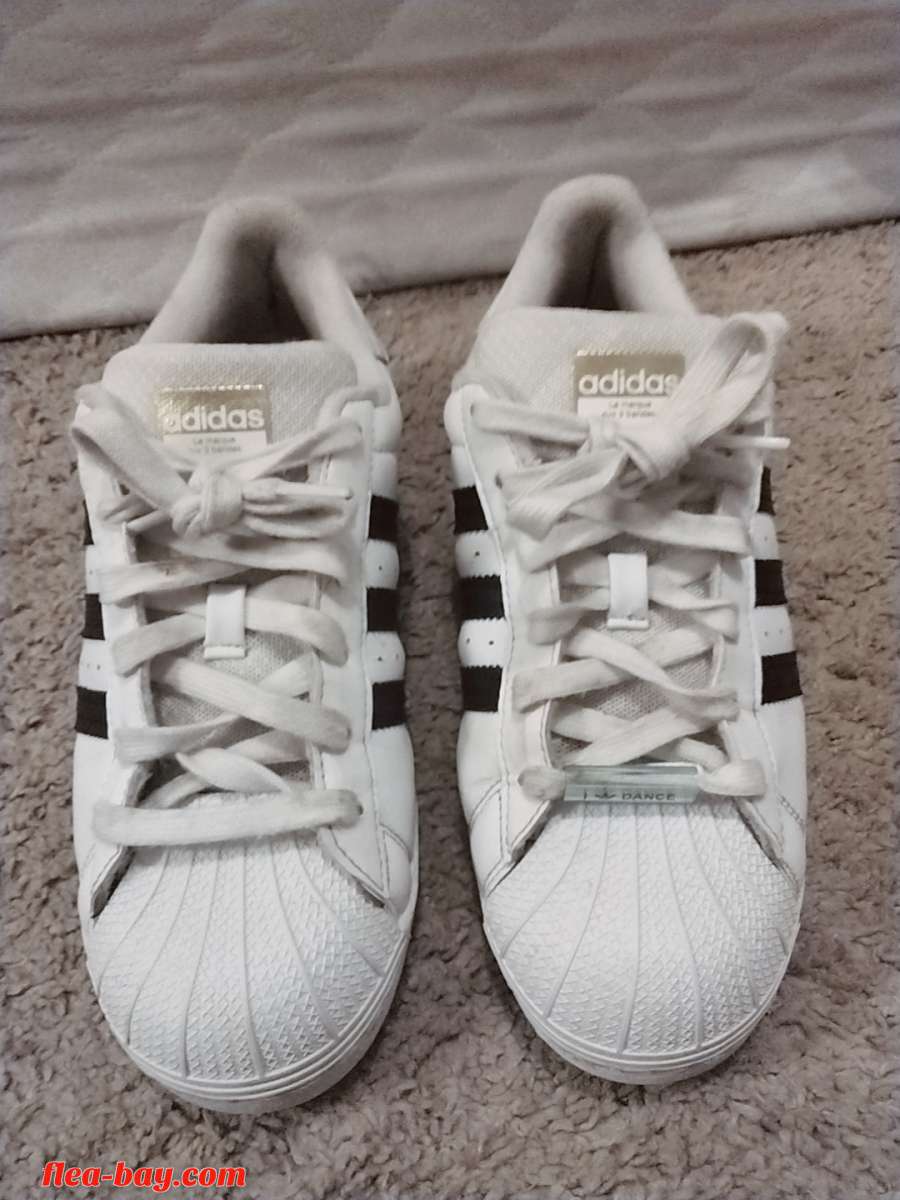 women's Adidas shoes