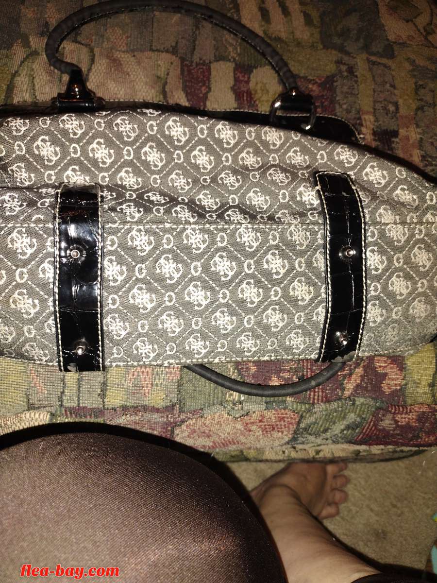 guess handbag pre loved