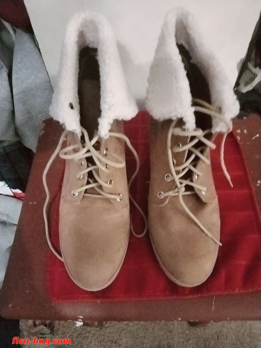 Dana Buchman wedge boots