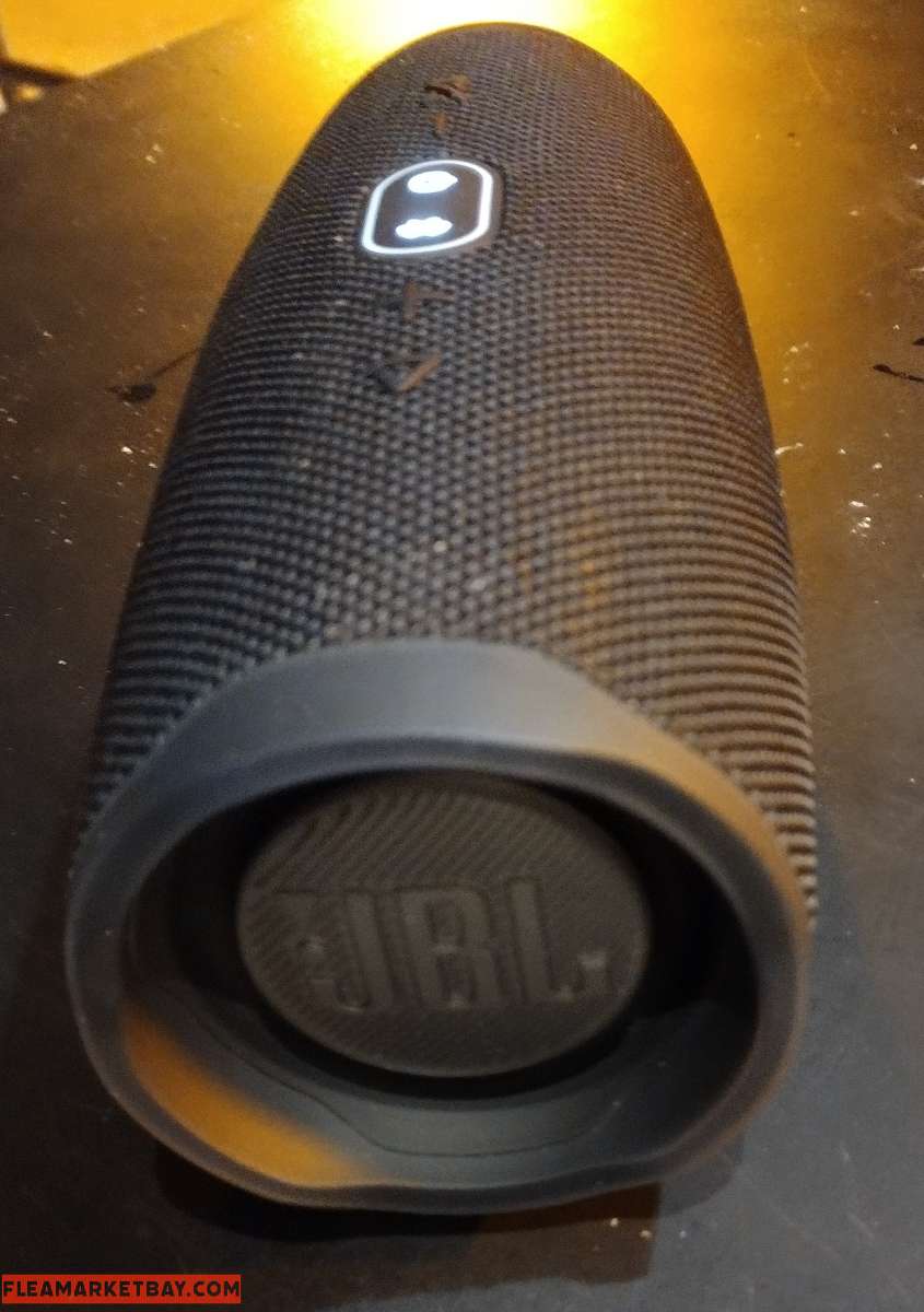 JBL Charge 4