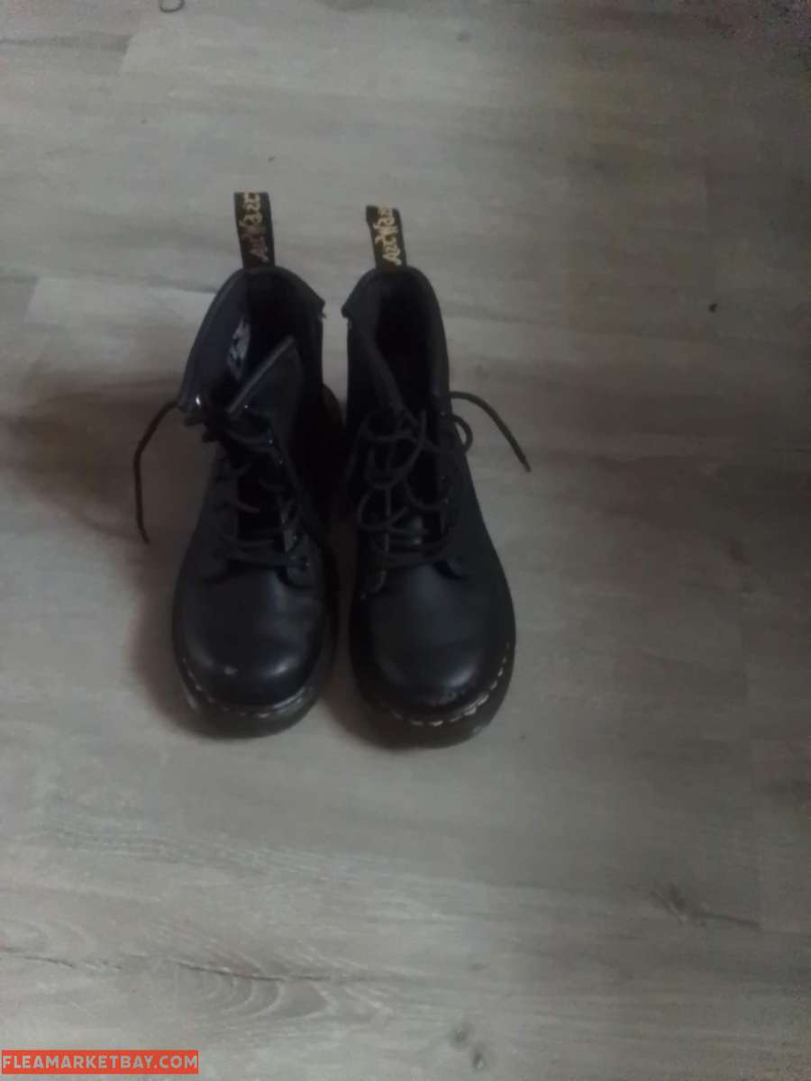 DOC-MARTIN........................SIZE:13