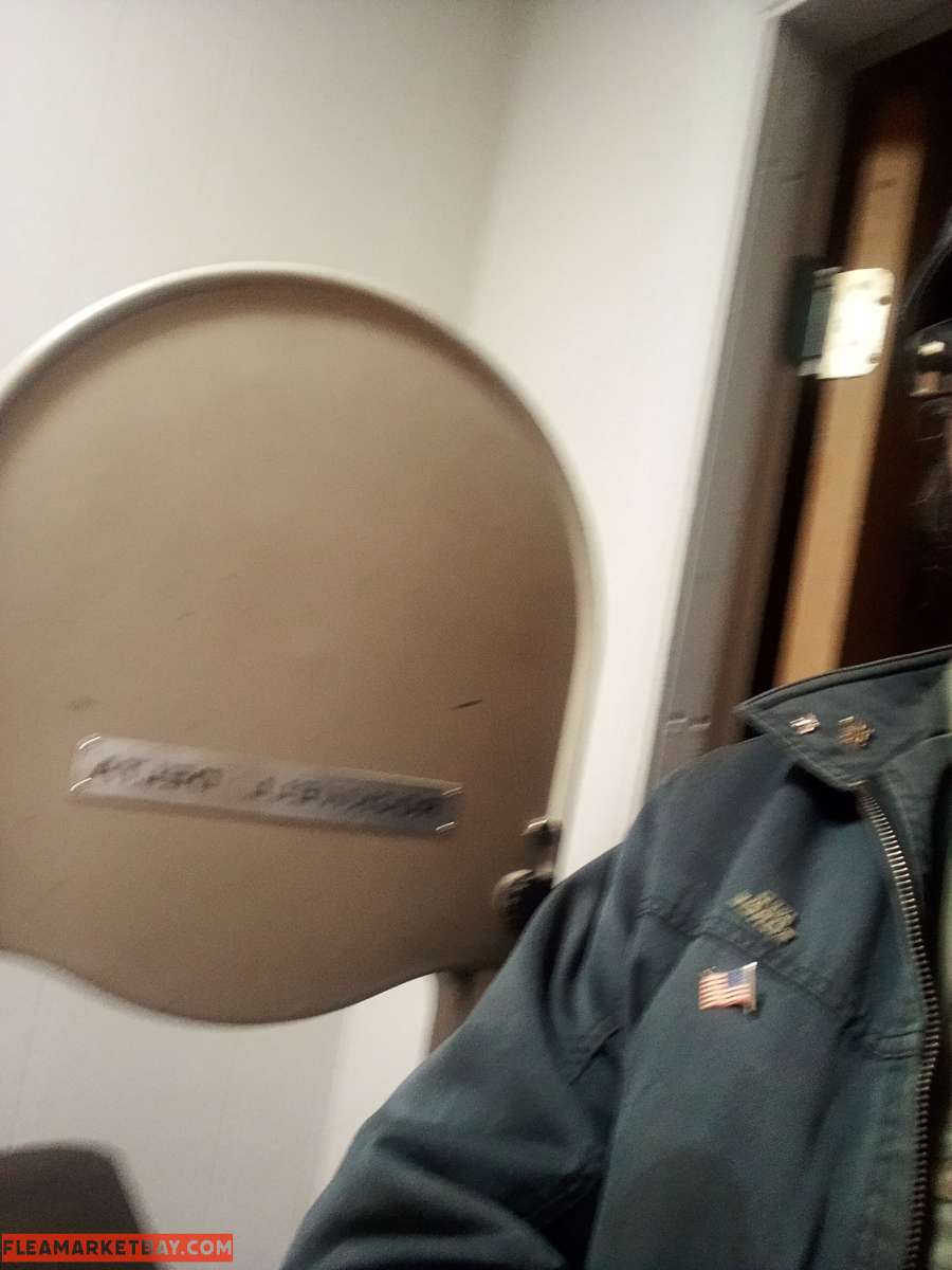 1970's model Delta/Rockwell industrial bandsaw,metal wood .