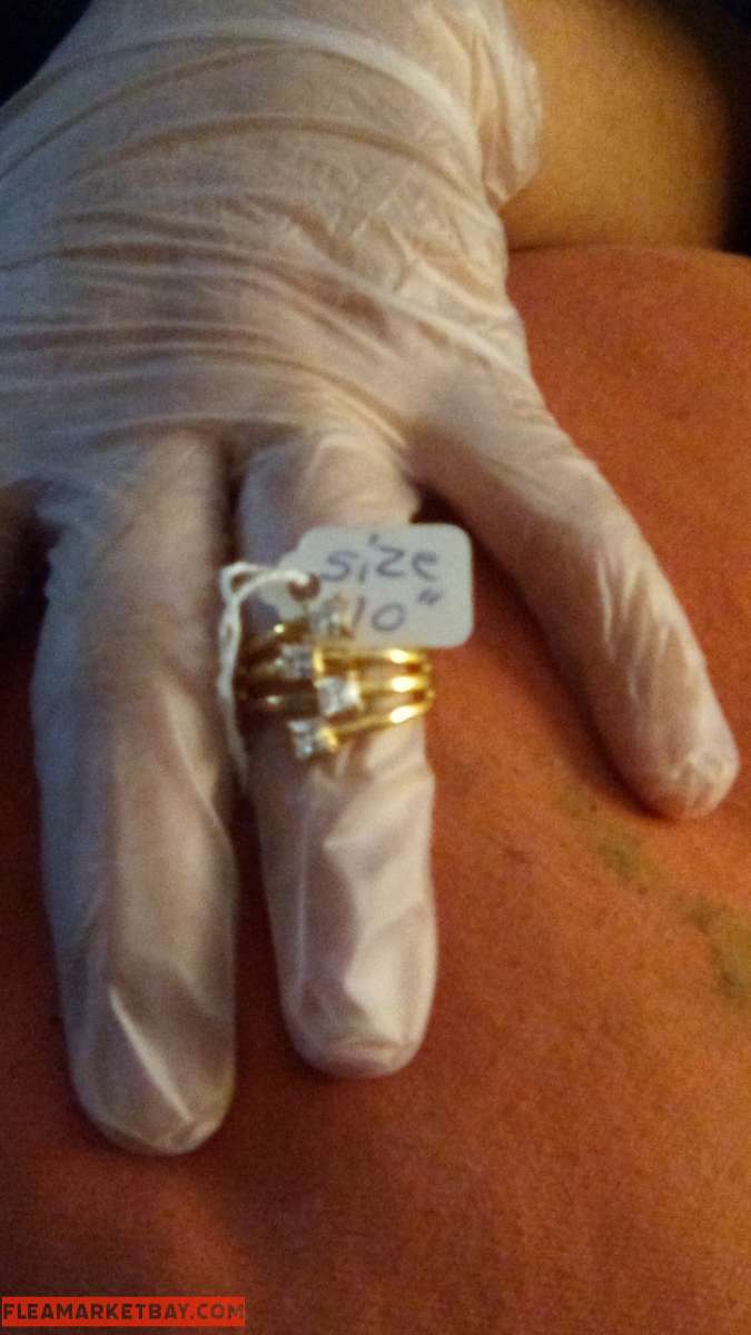 Cubic zirconia diamond ring