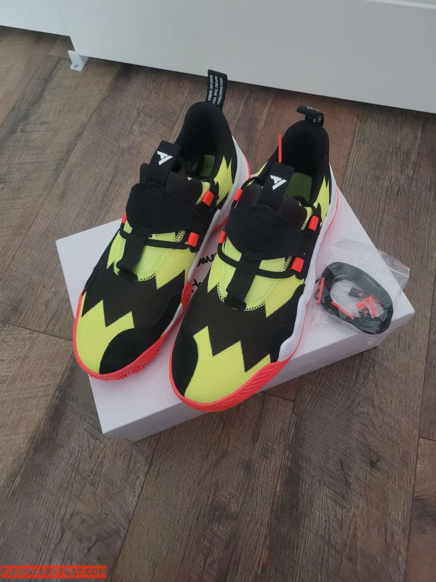 Adidas Trae Young: So So Def Recording Atlanta