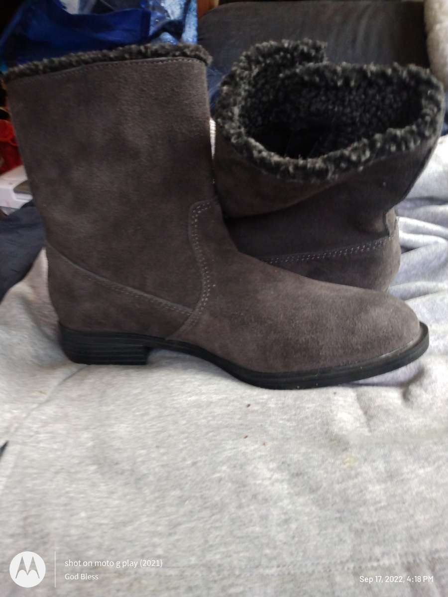 Sporto grey Suede Boots brand new