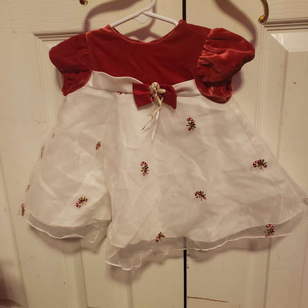 Lots of Newborn to 3months clothing