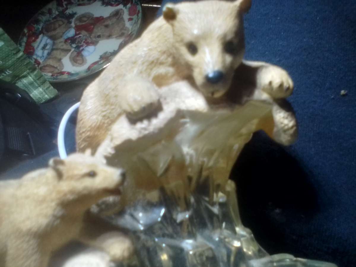 VTG Hamilton Collection ICY RESCUE collectible figurine