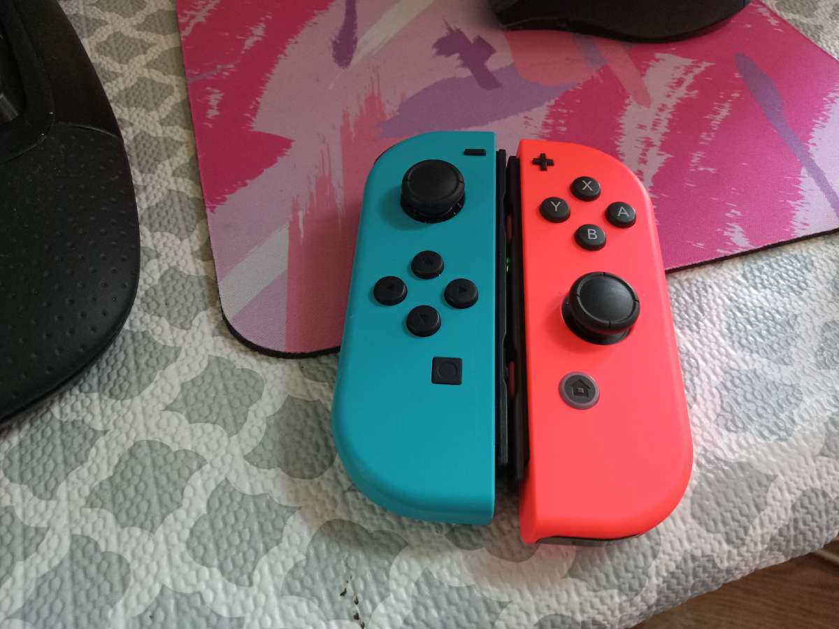 Playstation 5  Nintendo switch