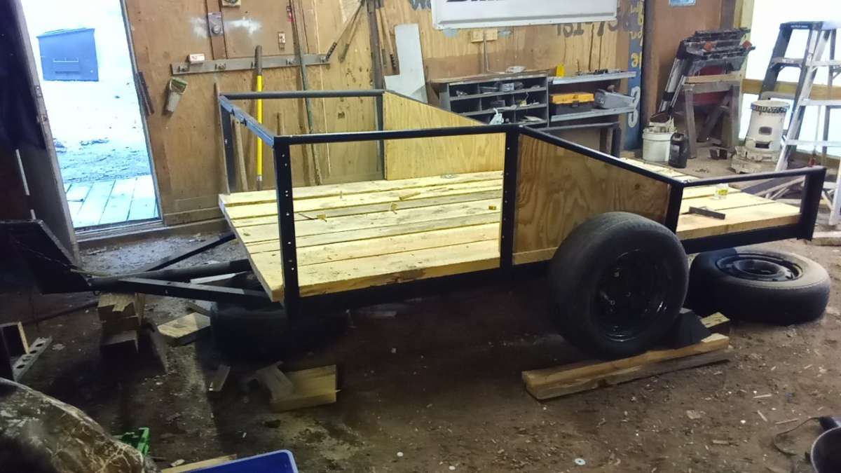5'×9' utility trailer