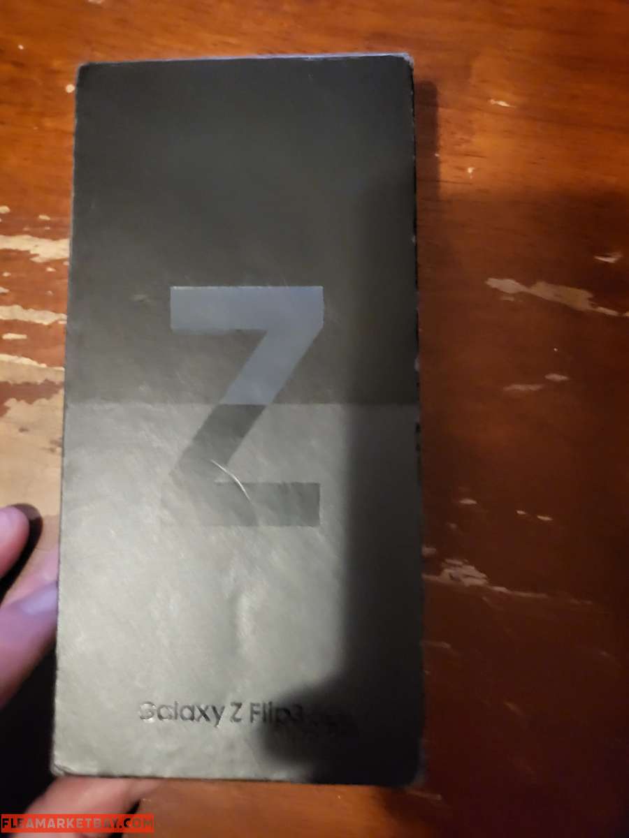 Samsung galaxy flip 3