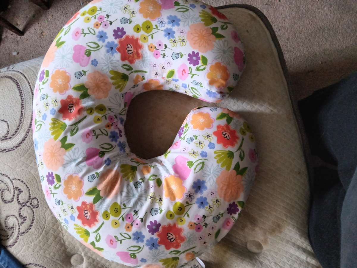 boppy pillow and cover