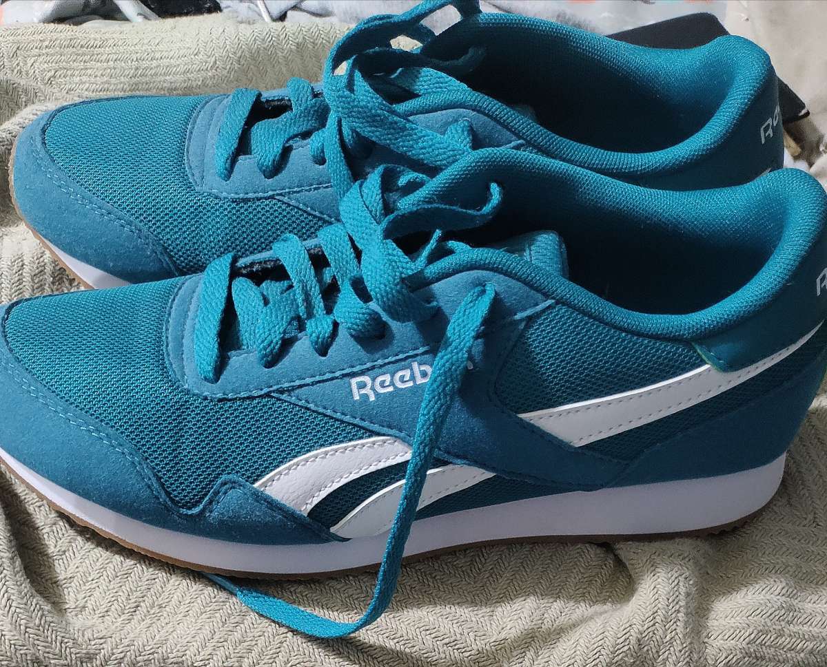 women's Reebok running shoes