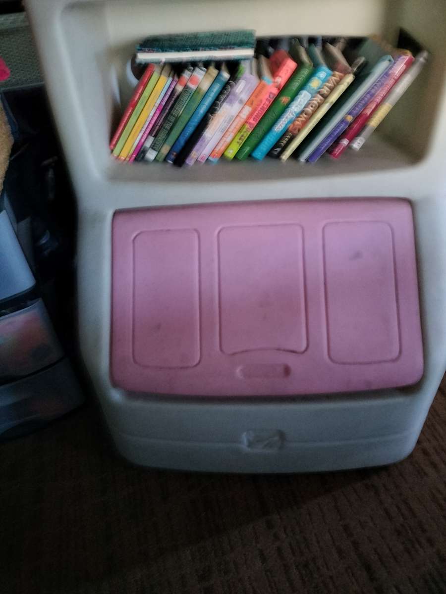 ToyBox w/built-in Book Shelf