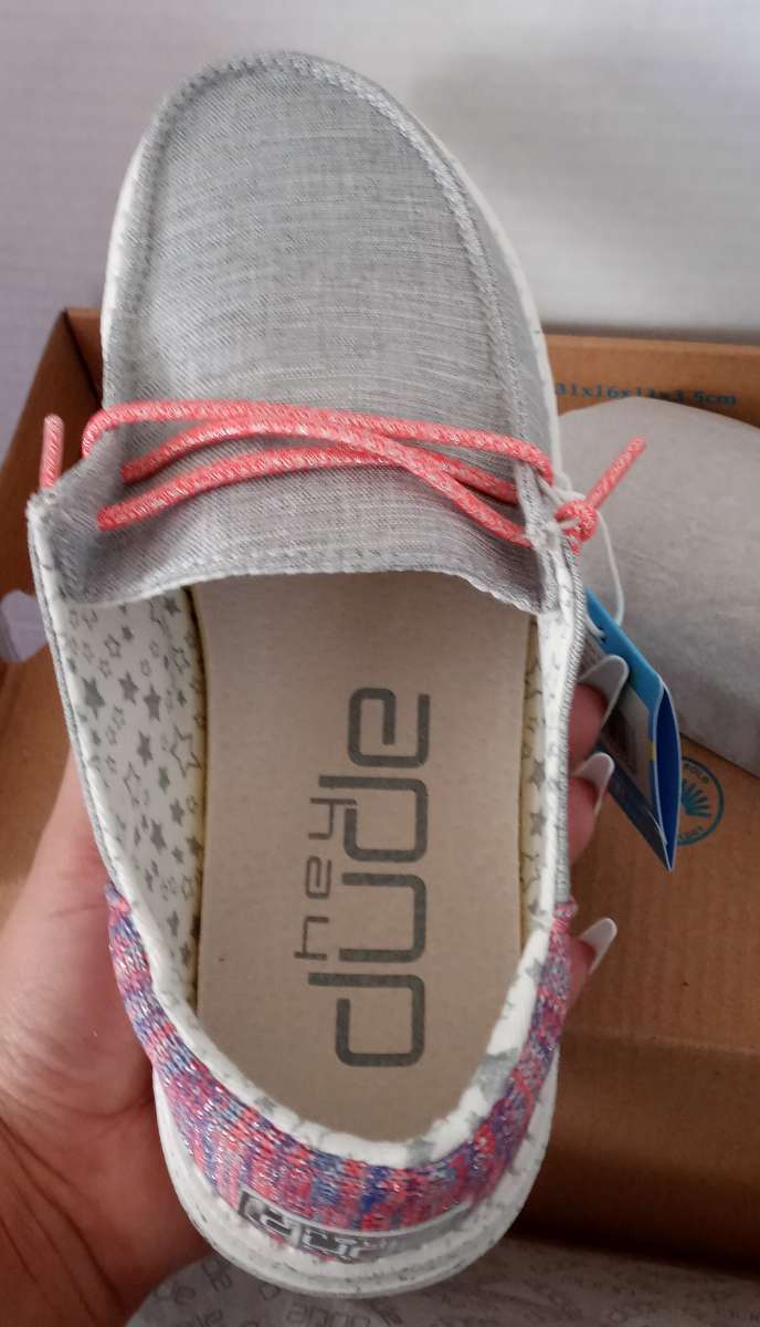 girls hey dudes size 3y 4l