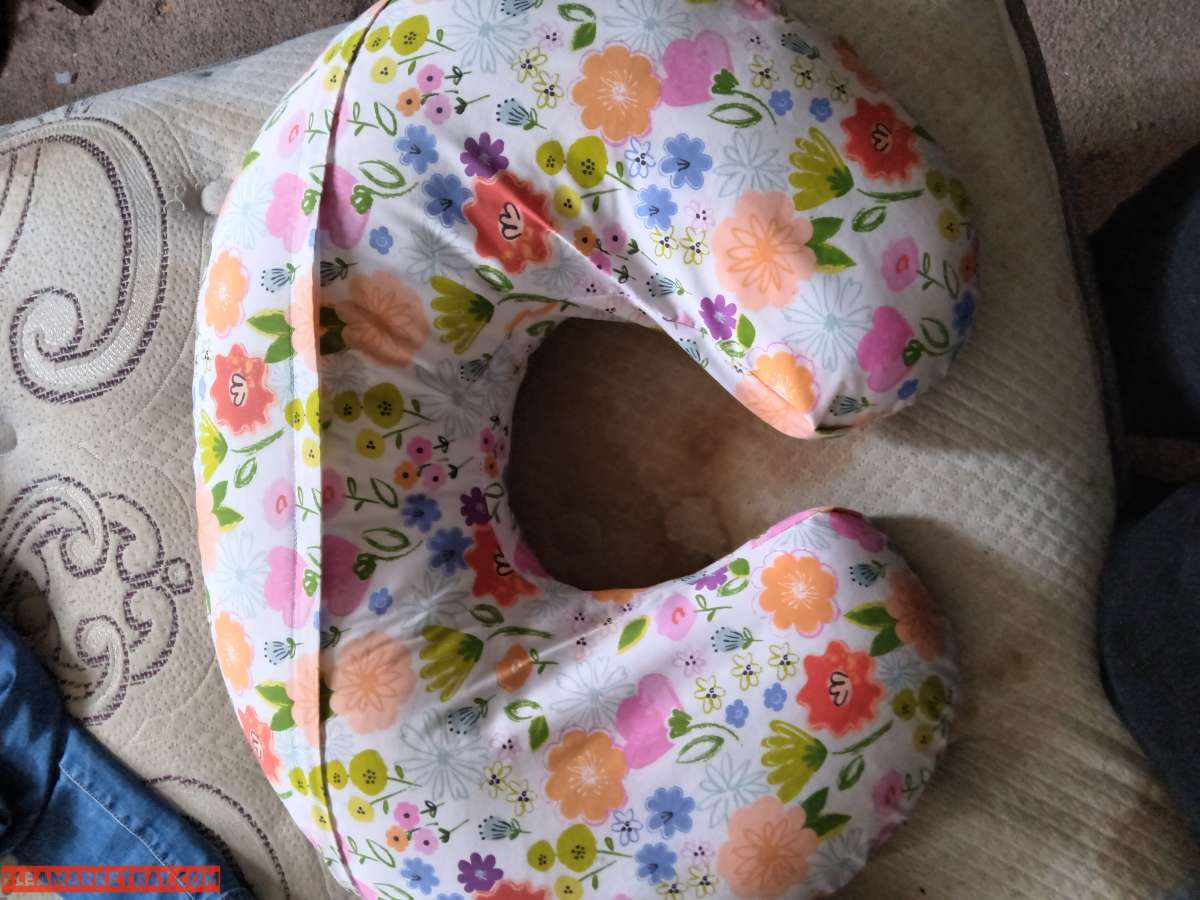 boppy pillow and cover