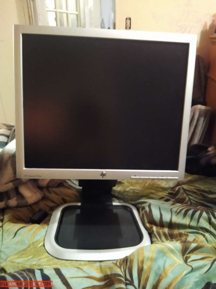 HP Compaq LA 1956x monitor