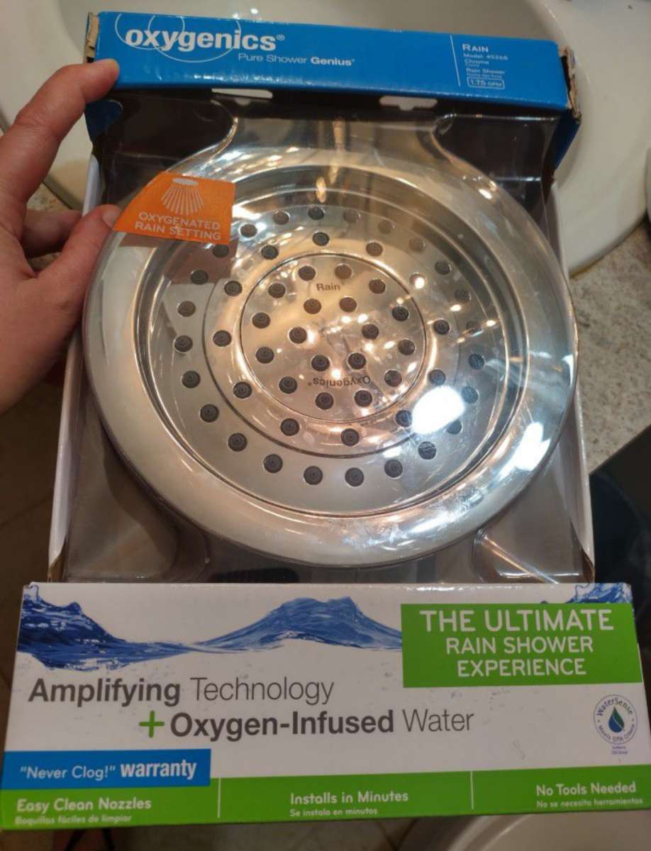 Oxygenies shower head