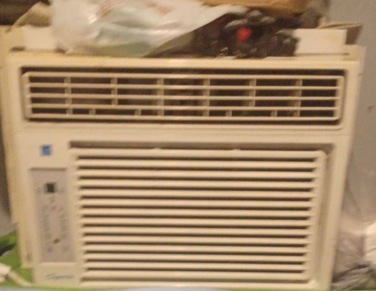 AIR CONDITIONER
