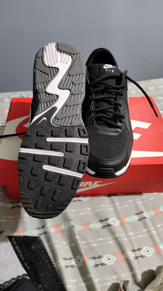 women's Nike air max excee