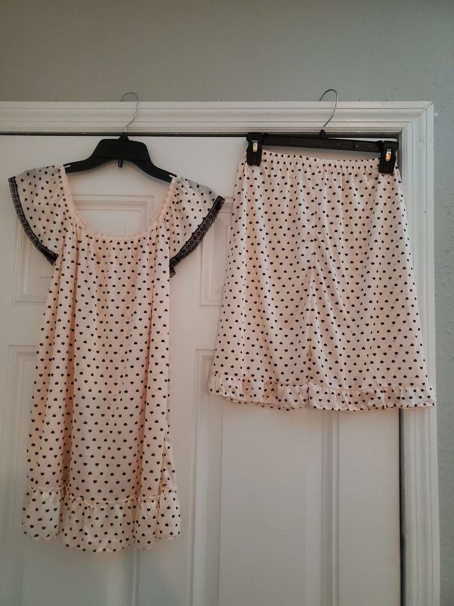 women two piece pajama set