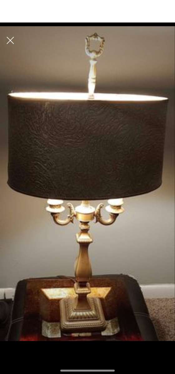 ANTIQUE LAMP