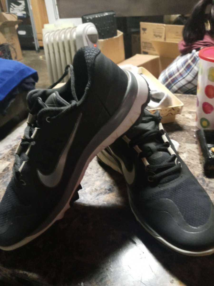 Mens Blk Nike Revolution