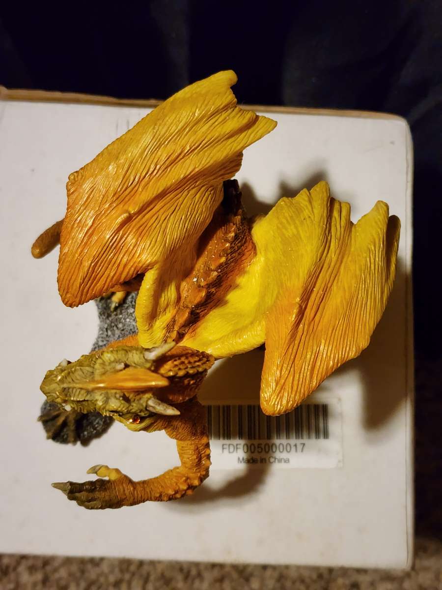 Danbury Mint Fabulous Dragons  Grindalyx Collectible