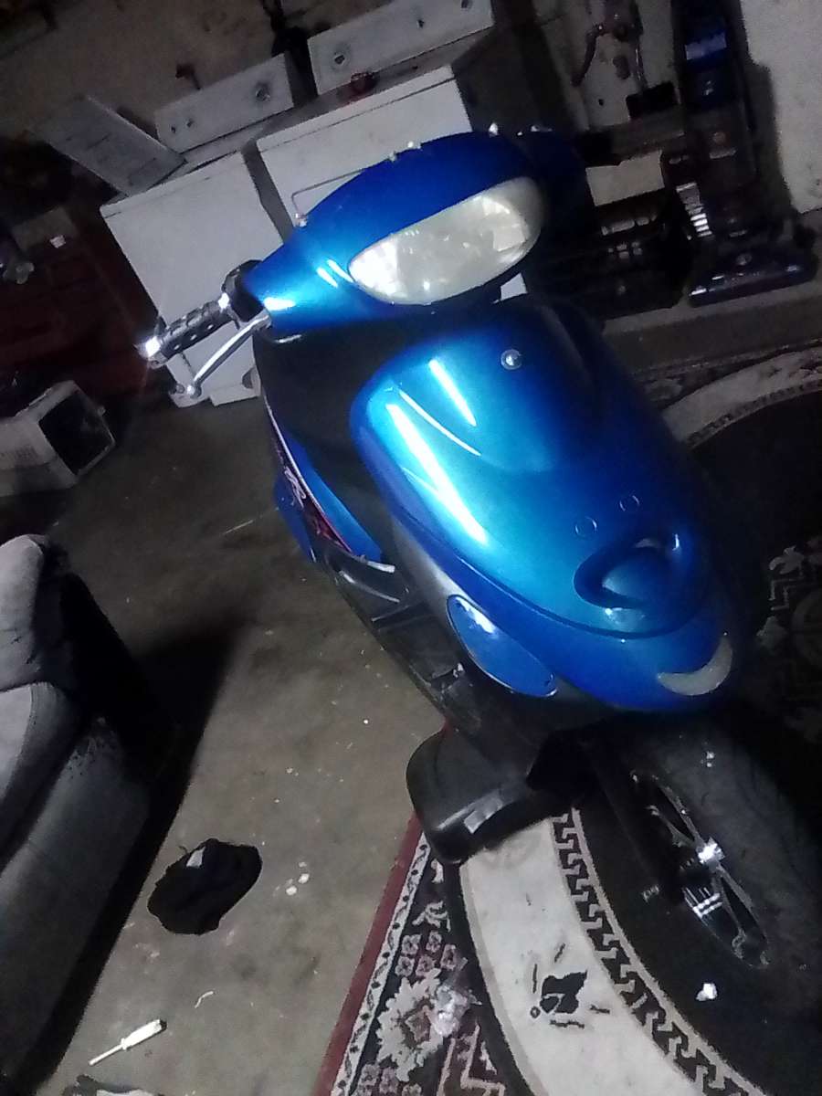 2020 revolution boom 50cc moped